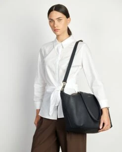 Milan Carry-All - Pre Order 16 Milan Carry-All - Pre Order -Nahrung Welt 2cce4b7a 2624 428c 8c1c 120d686e205b 9045897f 4a2b 43f9 82cb d1ad4f1ddb7b