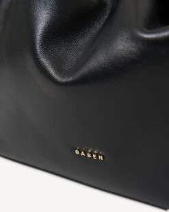 Elliot Shoulder Bag 24 Elliot Shoulder Bag -Nahrung Welt 48081432 6124 4cdb 9f85 b9630affa5df