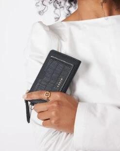 Wednesday Wallet -Nahrung Welt 68828d5f 0f9e 4b63 9e7c 60aaf29ac147