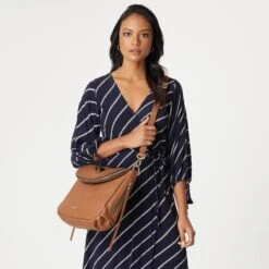 Frankie Shoulder Bag Tan -Nahrung Welt 69440d7d 42fa 4476 b8f9 3cd93ebb1582 25a9b9f6 23f0 408b 8b3e d7611d002a64