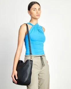 Rebe Shoulder Bag -Nahrung Welt 84ba1fdf bcc8 48f6 9a2d 05dd1e82fc88