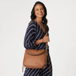 Frankie Shoulder Bag Tan -Nahrung Welt 8cdf3409 4dc5 4a93 88d3 26d58ca083d3 dccd8f6e e891 4132 ac85 9c12b9fabe8f