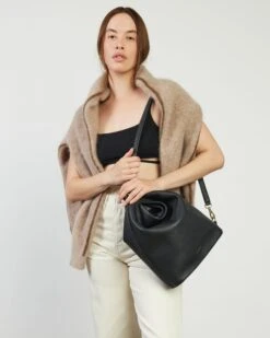 June Shoulder Bag -Nahrung Welt SABEN SS25 Ecomm June Black 2