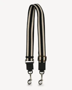 Feature Strap 16 Feature Strap -Nahrung Welt Saben AW25 Feature Strap Black White 2 copy