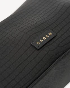 Dane Shoulder Bag Black Luxe Emboss -Nahrung Welt abfe4add 92a1 485d 9c9f 88694499456f