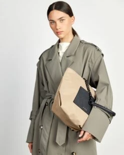 Paris Tote Tea Recycled Nylon -Nahrung Welt b8c2140d 224d 4f46 9079 1053cb59dd22 a14ae079 1671 4a2b aa94 21446cb2b7e6